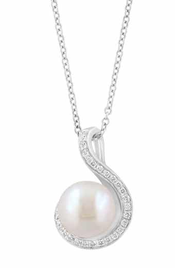 Diamond & Freshwater Pearl Pendant Necklace