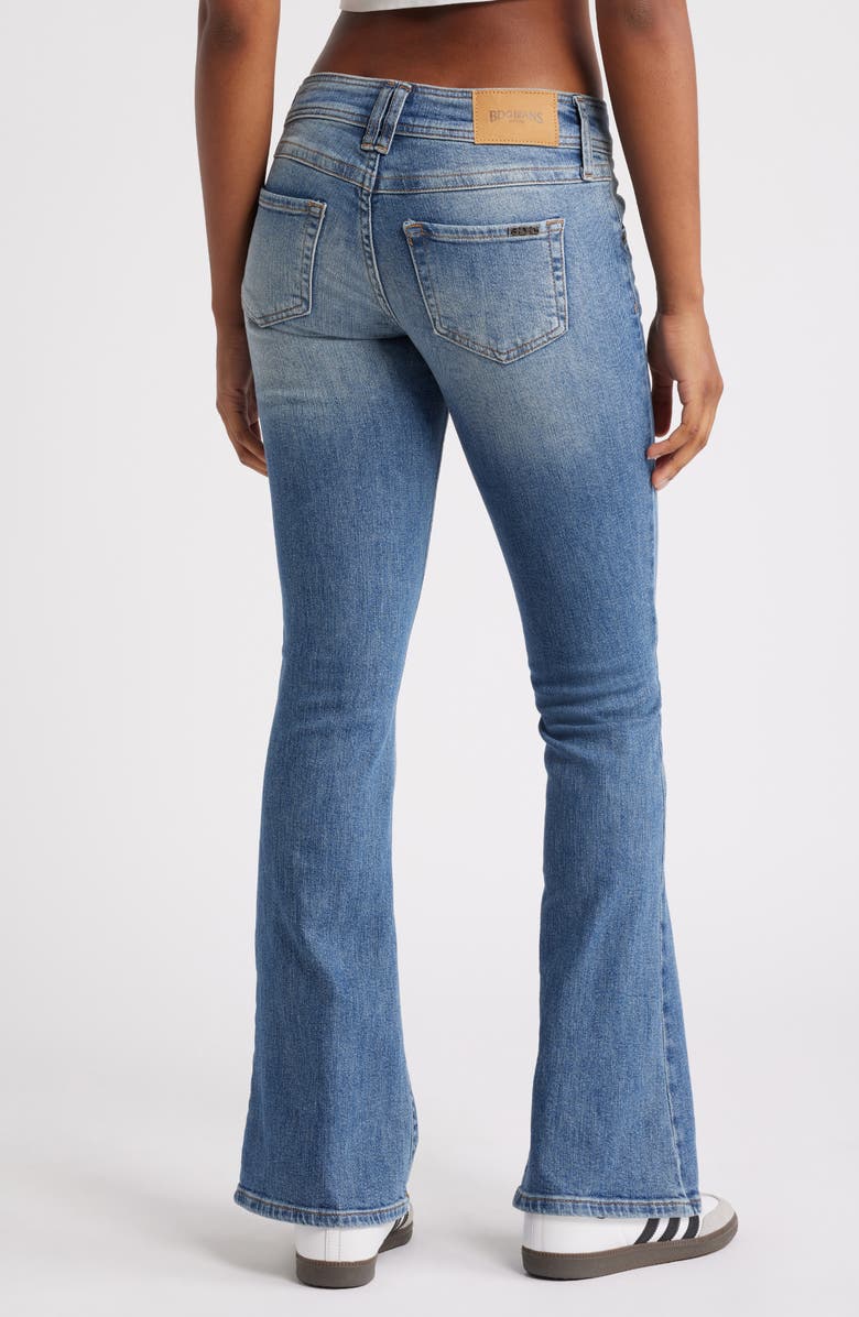 BDG Urban Outfitters Brooke Low Rise Flare Jeans, Alternate, color, Mid Vintage