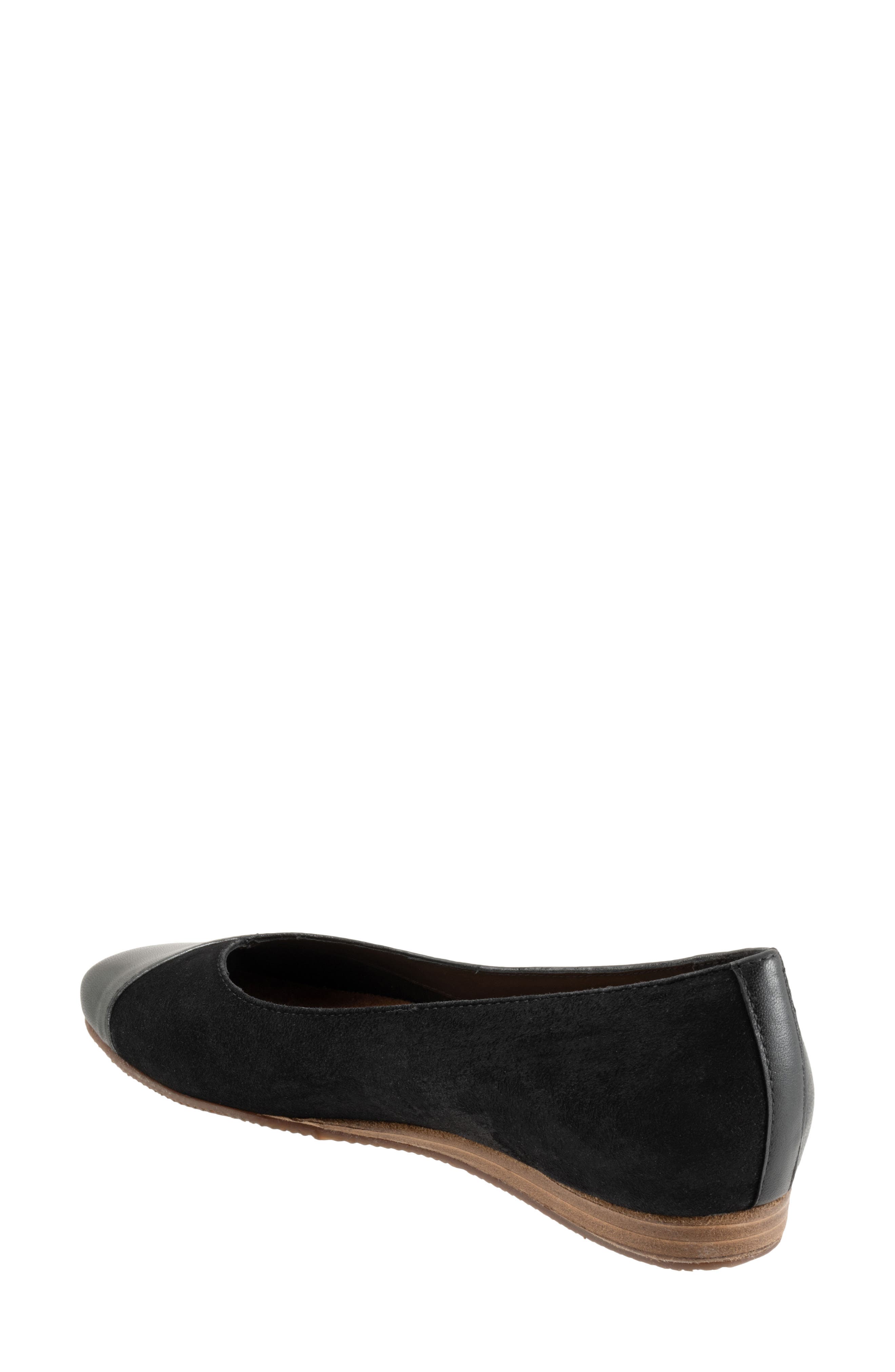 SoftWalk<sup>®</sup> Vina Flat, Alternate, color, Black