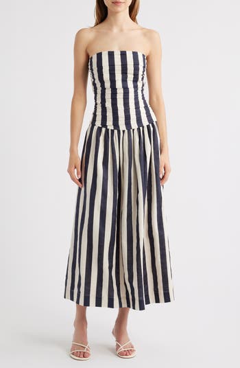 MOON RIVER Stripe Ruched Strapless Midi Dress | Nordstrom MOON RIVER Stripe Ruched Strapless Midi Dress | Nordstrom
