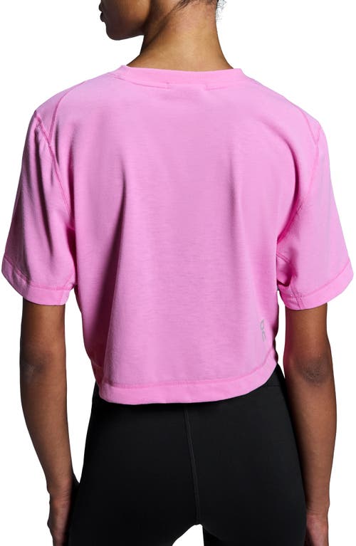 On Train-t Tech Crop T-shirt In Raspberry
