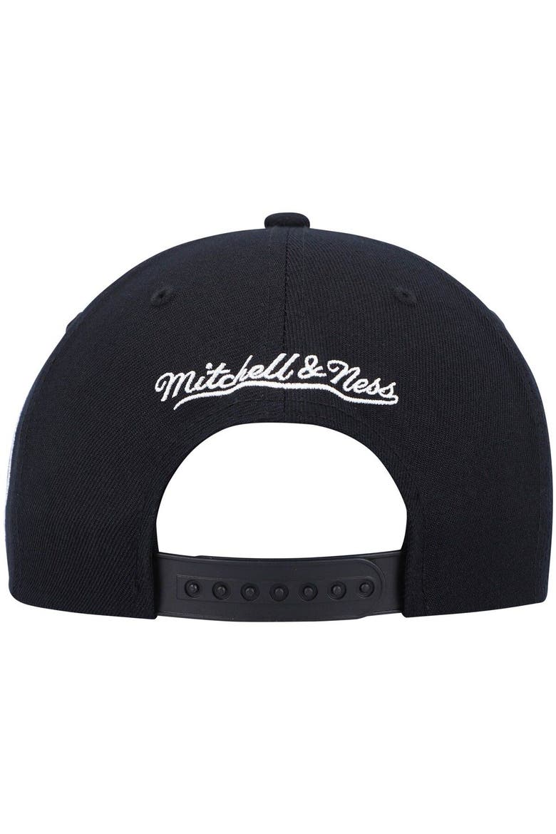 Men's Mitchell & Ness Black Brooklyn Nets Hardwood Classics Script 2.0 Snapback Hat, Alternate, color, Black