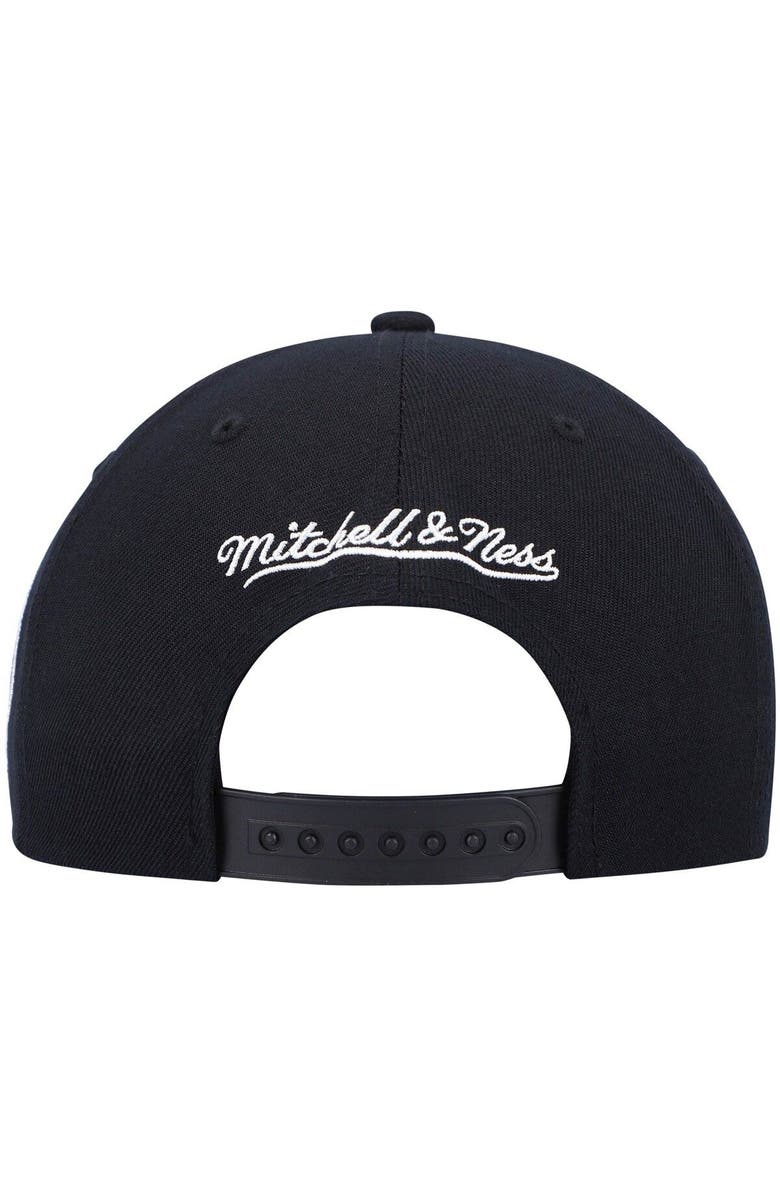 Mitchell & Ness Men's Mitchell & Ness Black Brooklyn Nets Hardwood Classics Script 2.0 Snapback Hat, Alternate, color, Black