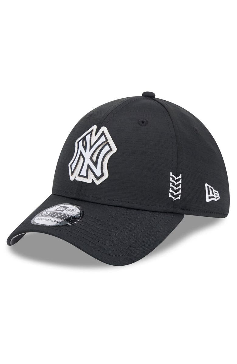 New Era Men's New Era Black New York Yankees 2024 Clubhouse 39THIRTY Flex Fit Hat, Alternate, color,
