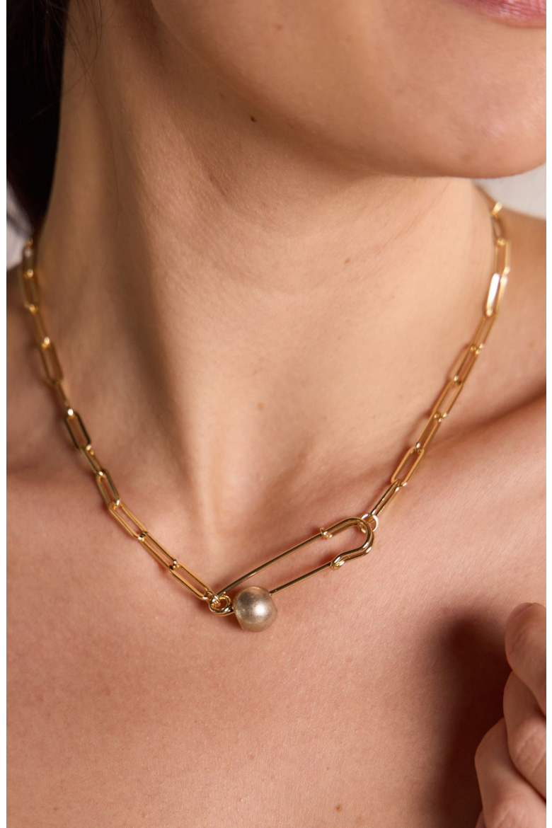 Safety Pin Necklace, Alternate, color, Gold