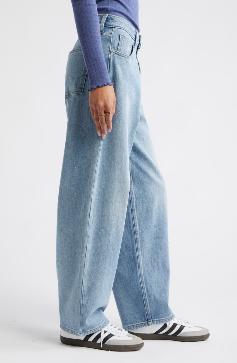 Mid Rise Baggy Barrel Jeans