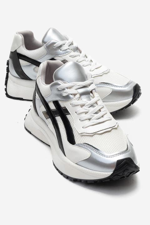 Calina Sneaker
