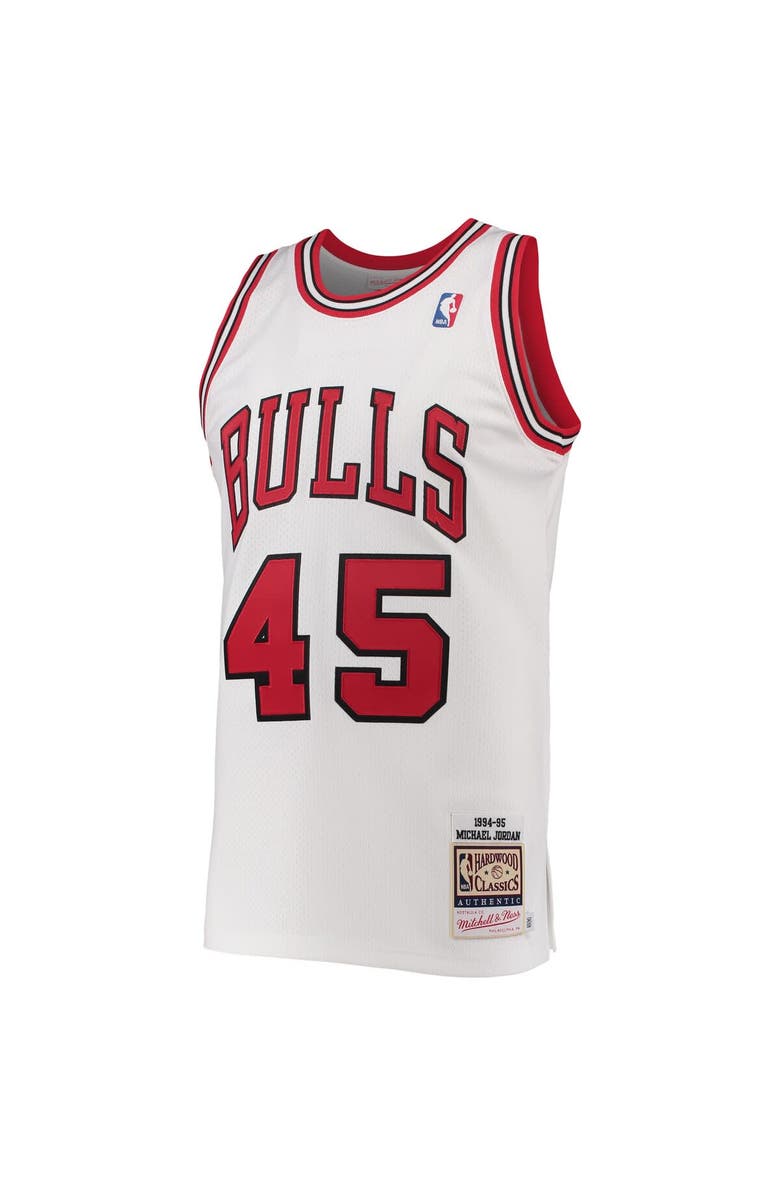 Mitchell & Ness Men's Mitchell & Ness Michael Jordan White Chicago Bulls 1994-95 Hardwood Classics Authentic Player Jersey, Alternate, color,