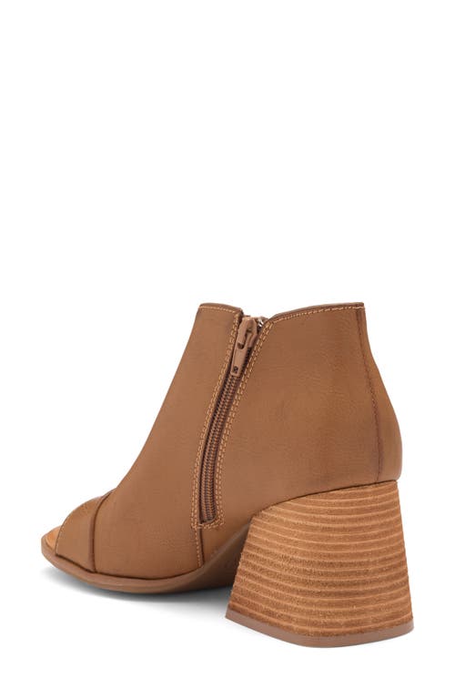 Korks Penela Bootie Sandal In Tan