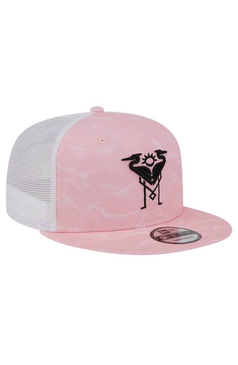 New Era Men's New Era Pink Inter Miami CF Flow 9FIFTY Trucker Snapback Hat, Alternate, color,