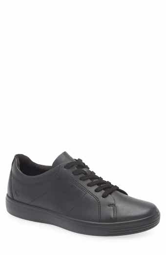 ECCO Classic Low Top Sneaker