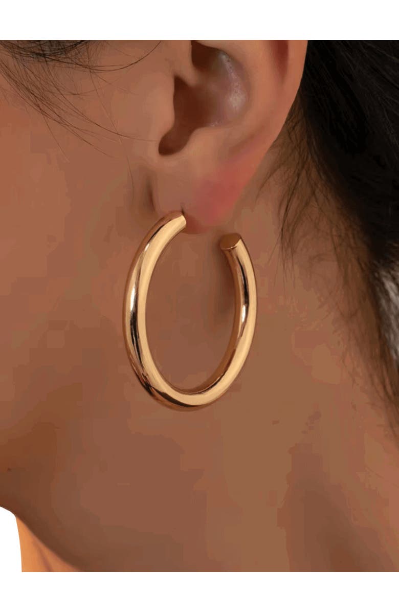 DLORIA Bold and Beautiful Hoop Earrings, Alternate, color, Gold