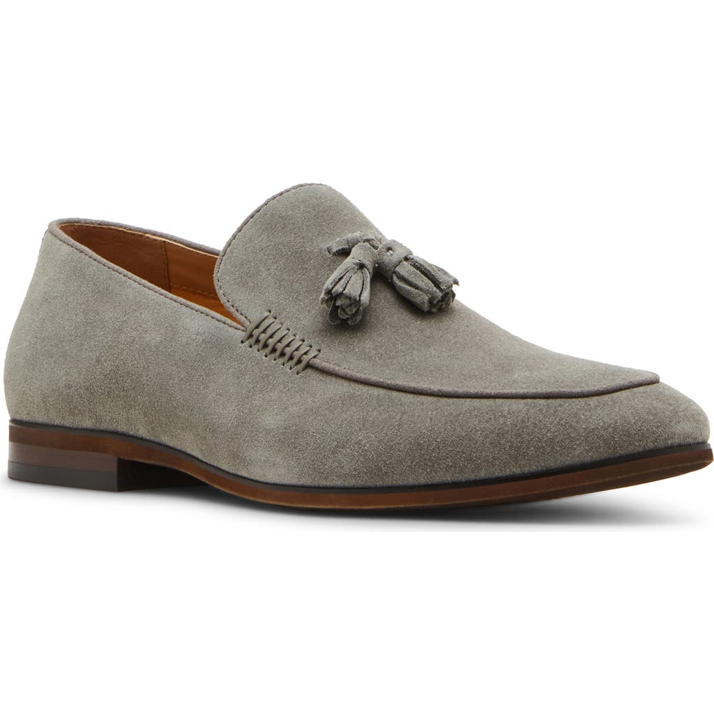 STEVE MADDEN STEVE MADDEN ONDRE TASSEL LOAFER