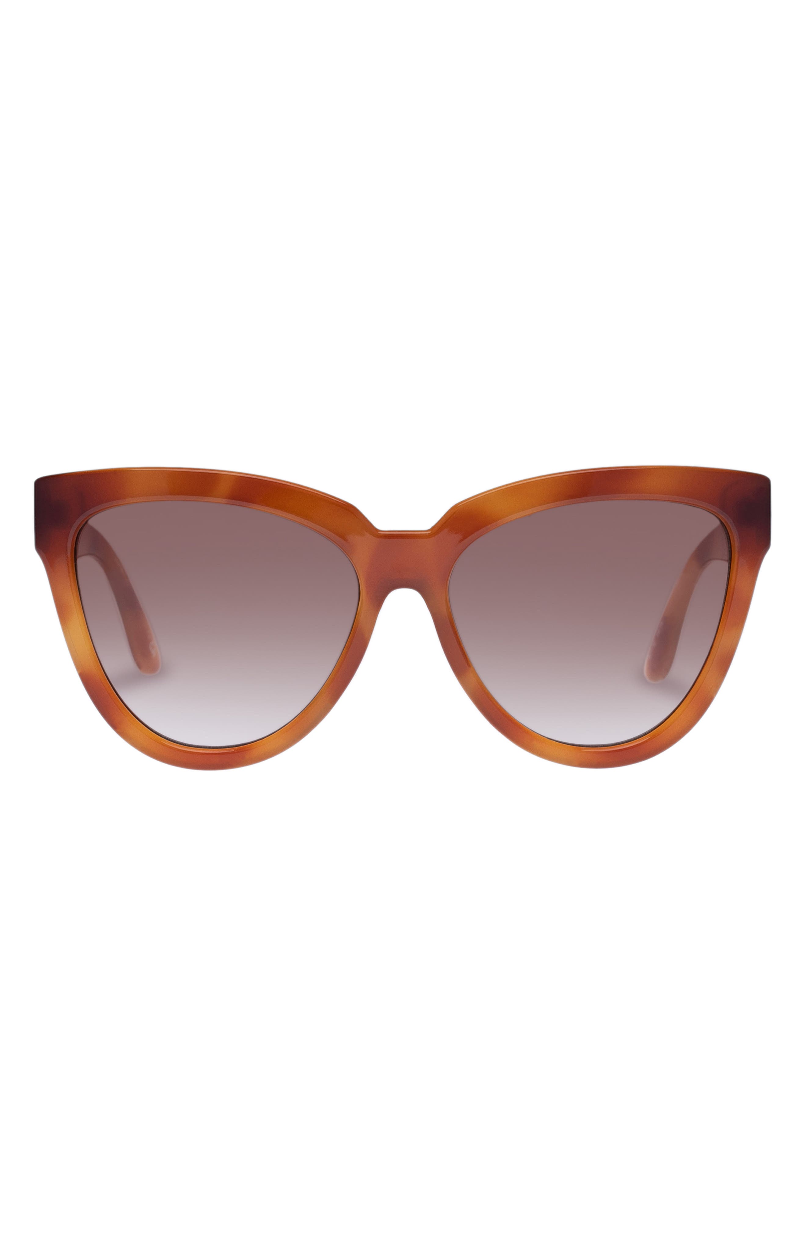 selected VINTAGE TORT