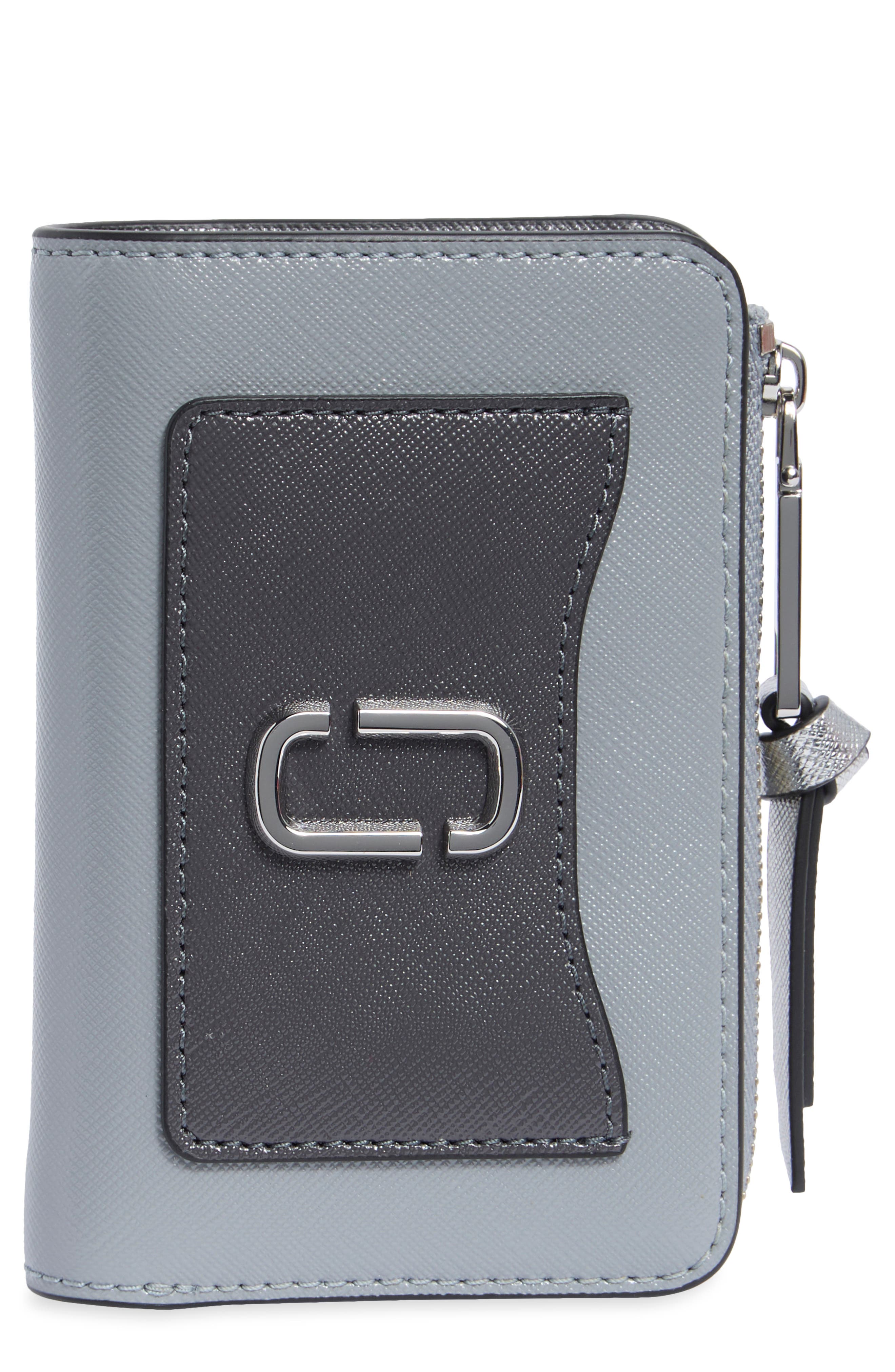 The Slim Bifold Wallet