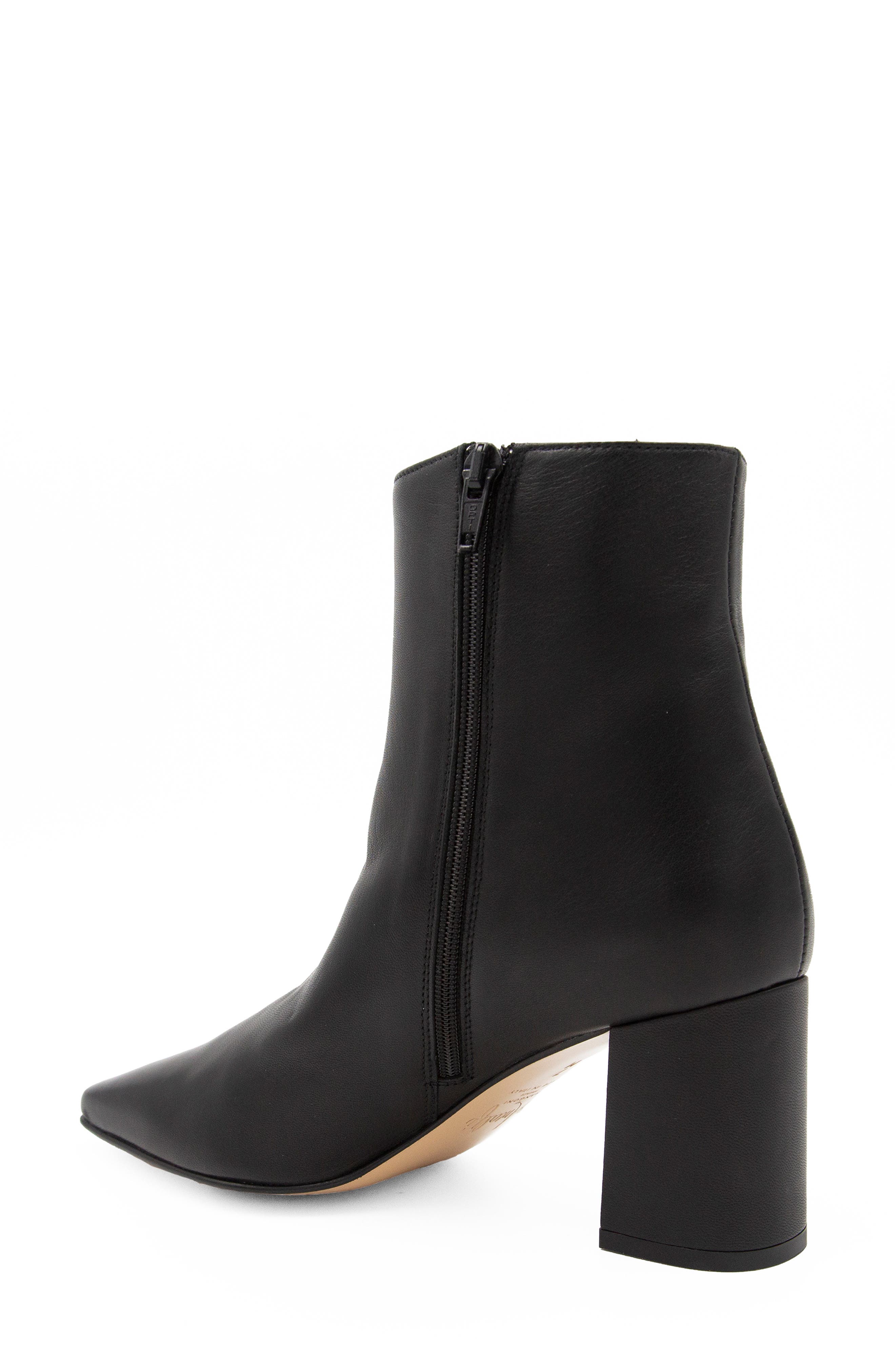 Amalfi by Rangoni Faraona Block Heel Bootie, Alternate, color, 