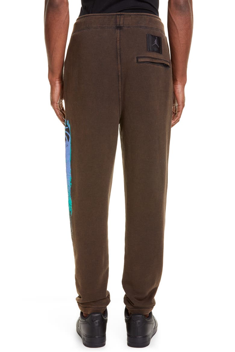 NRG Men's Basketball Logo Fleece Sweatpants (Nordstrom Exclusive), Alternate, color, WASHED BROWN BLACK