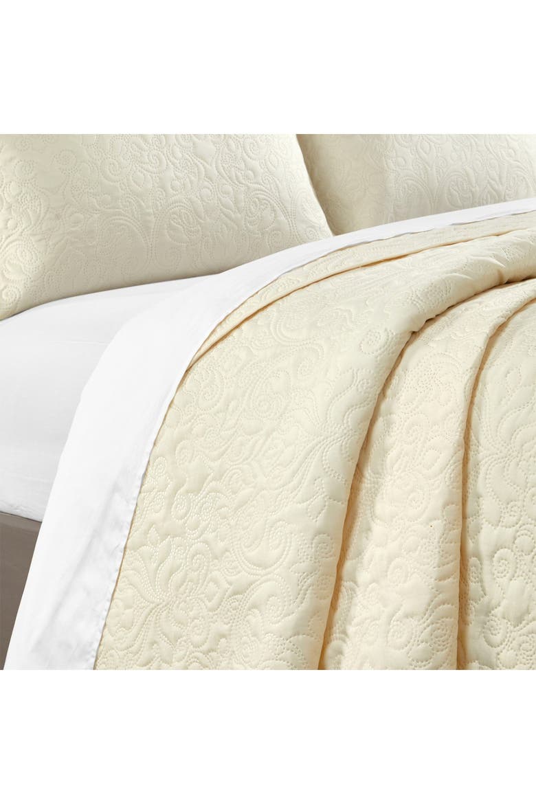 Beige Color Box Patterns CHIC Milli Floral Scroll Pattern Queen Quilt Set - Beige - 3-Piece Set ...