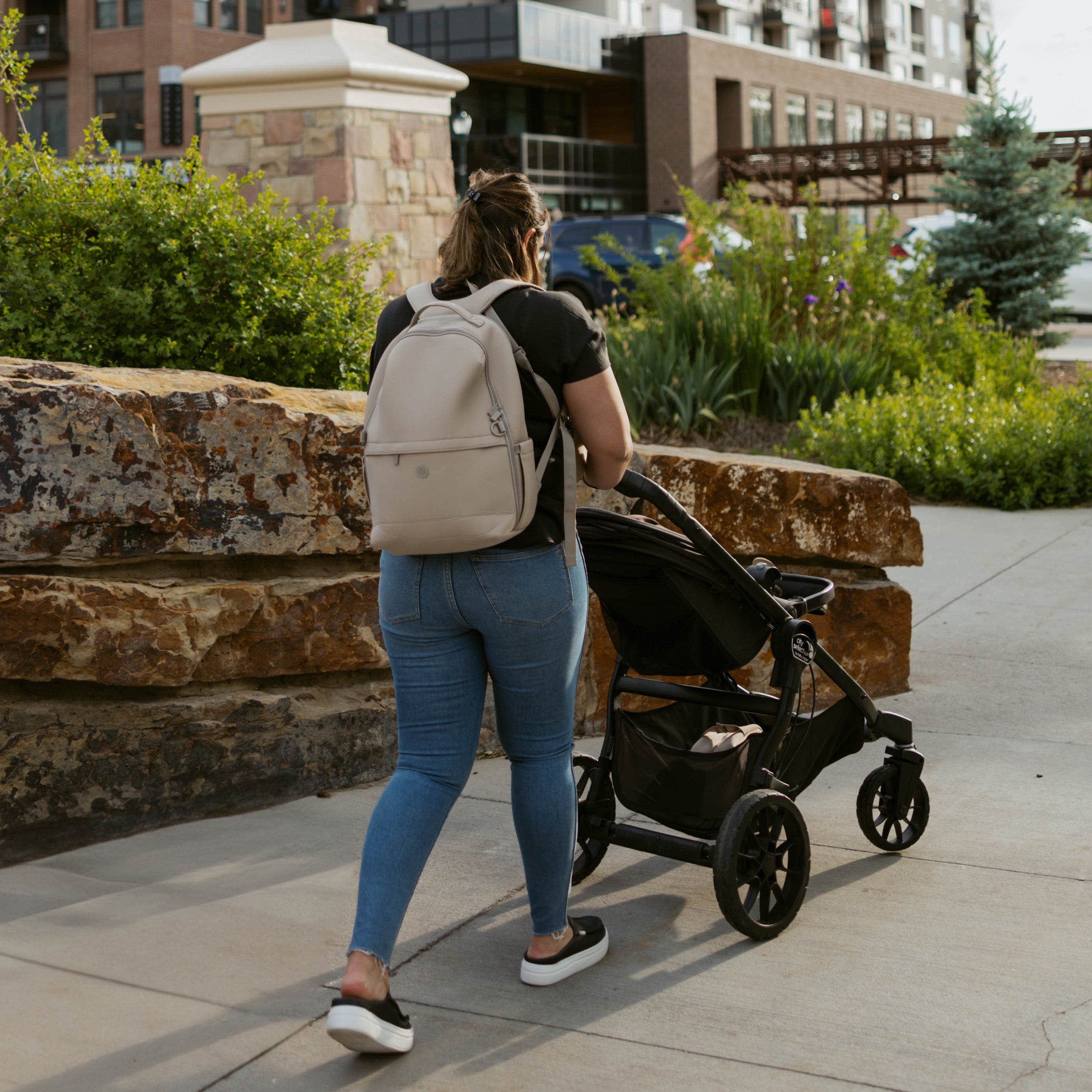 Parker Baby Co. Drift Neoprene Diaper Backpack, Alternate, color, Black