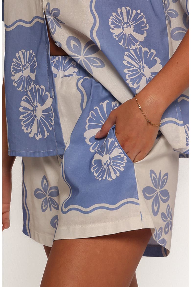 Shellie Print Pull-On Shorts, Alternate, color, BLUE DAHLIA
