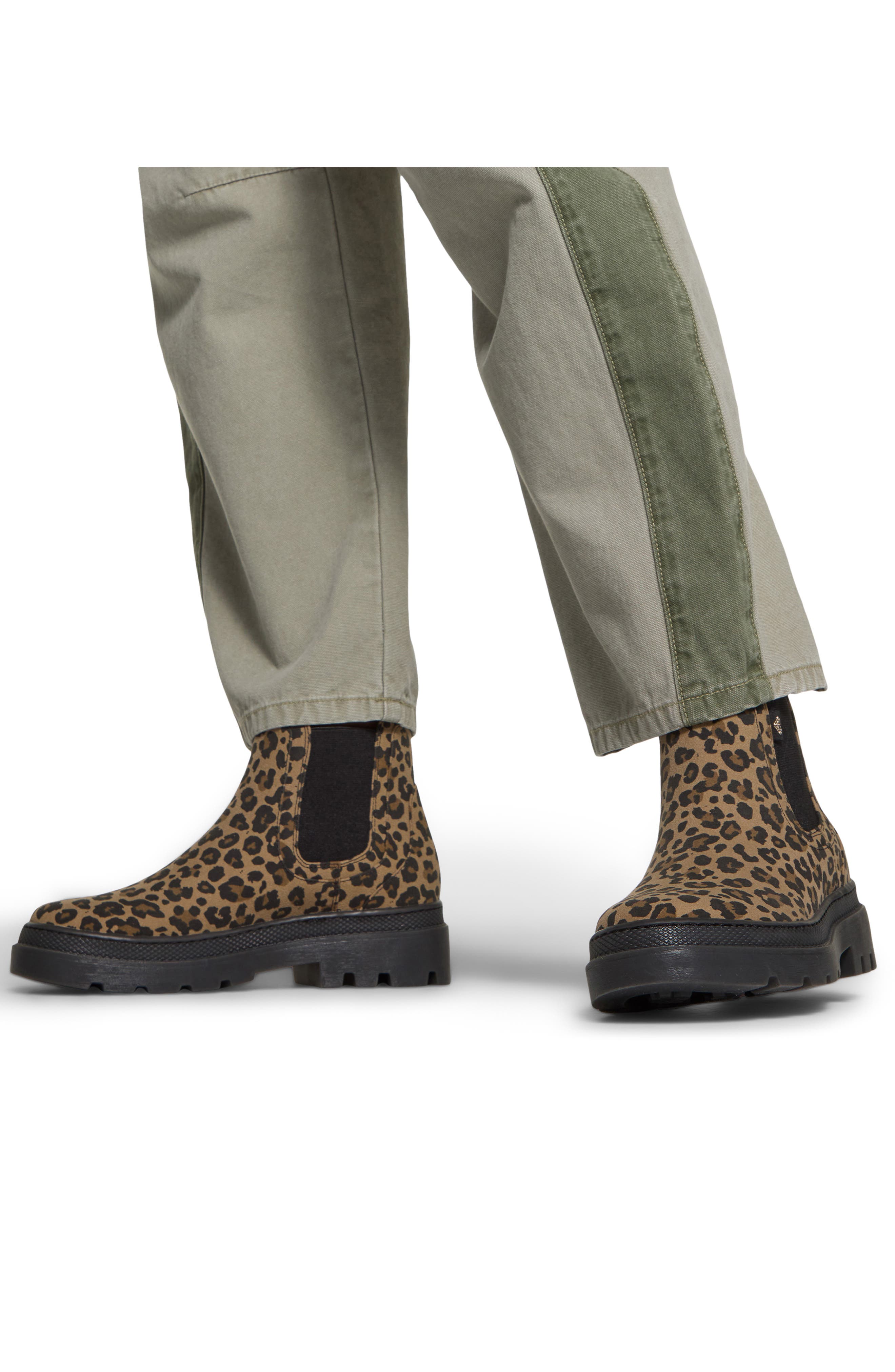 Roxy Wonderland Chukka Boot, Alternate, color, 