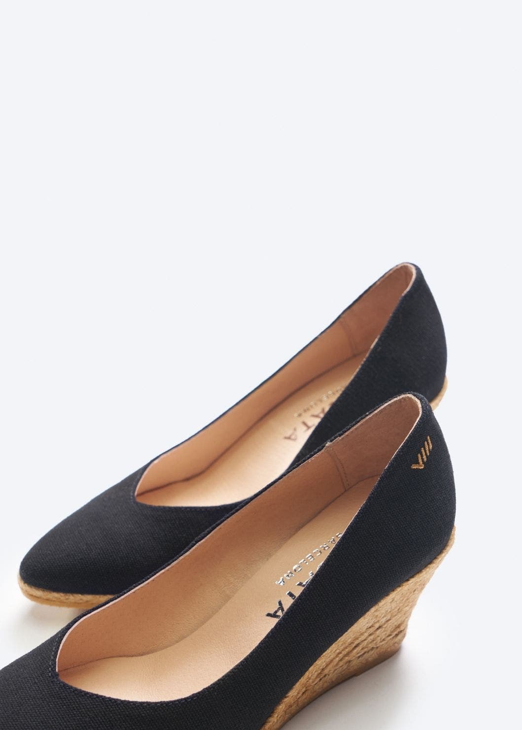 VISCATA Roses Canvas V Cut Espadrille Wedges, Alternate, color, Black