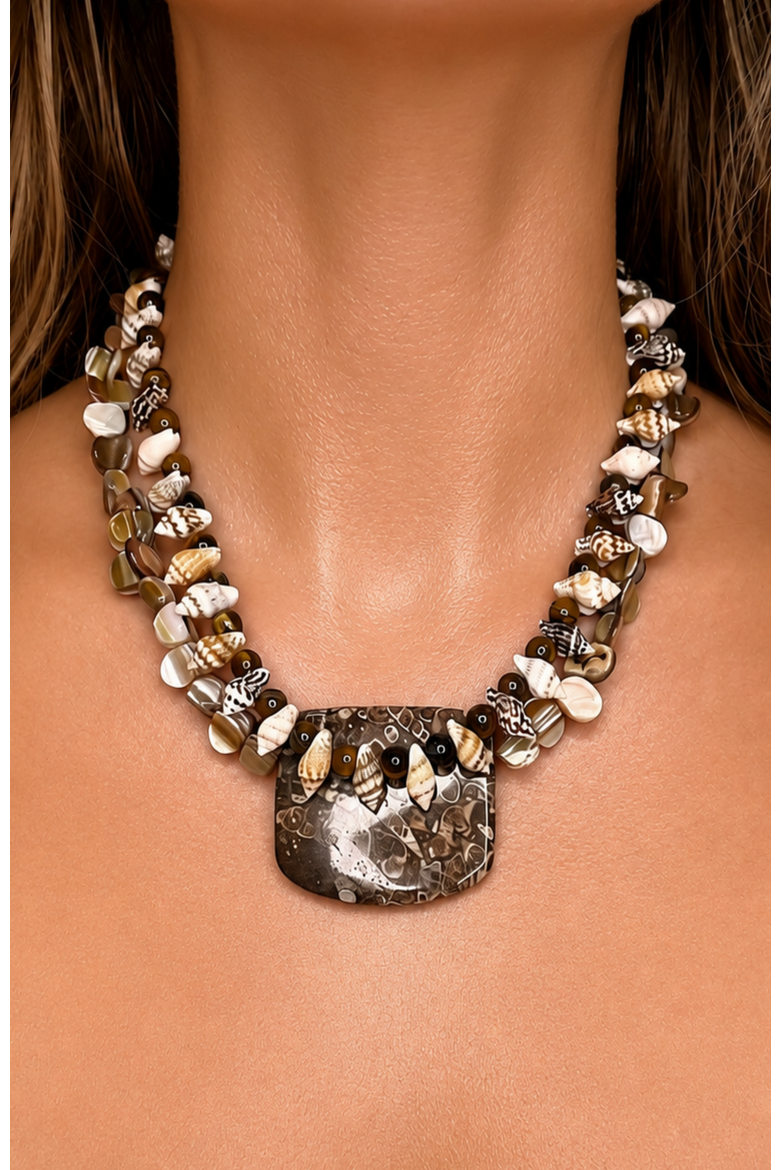 The Marlowe Necklace, Alternate, color, Helm