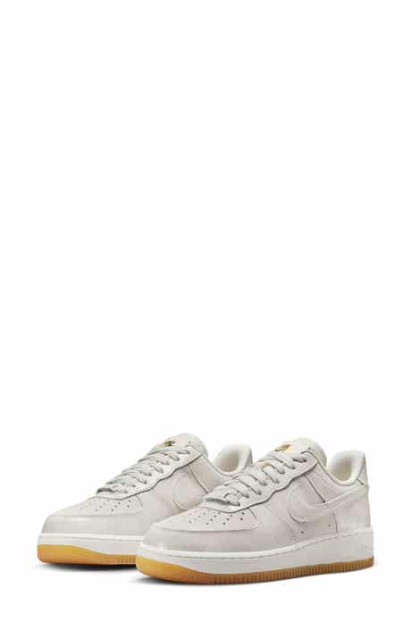 Nike Air Force 1 '07 LX Sneaker