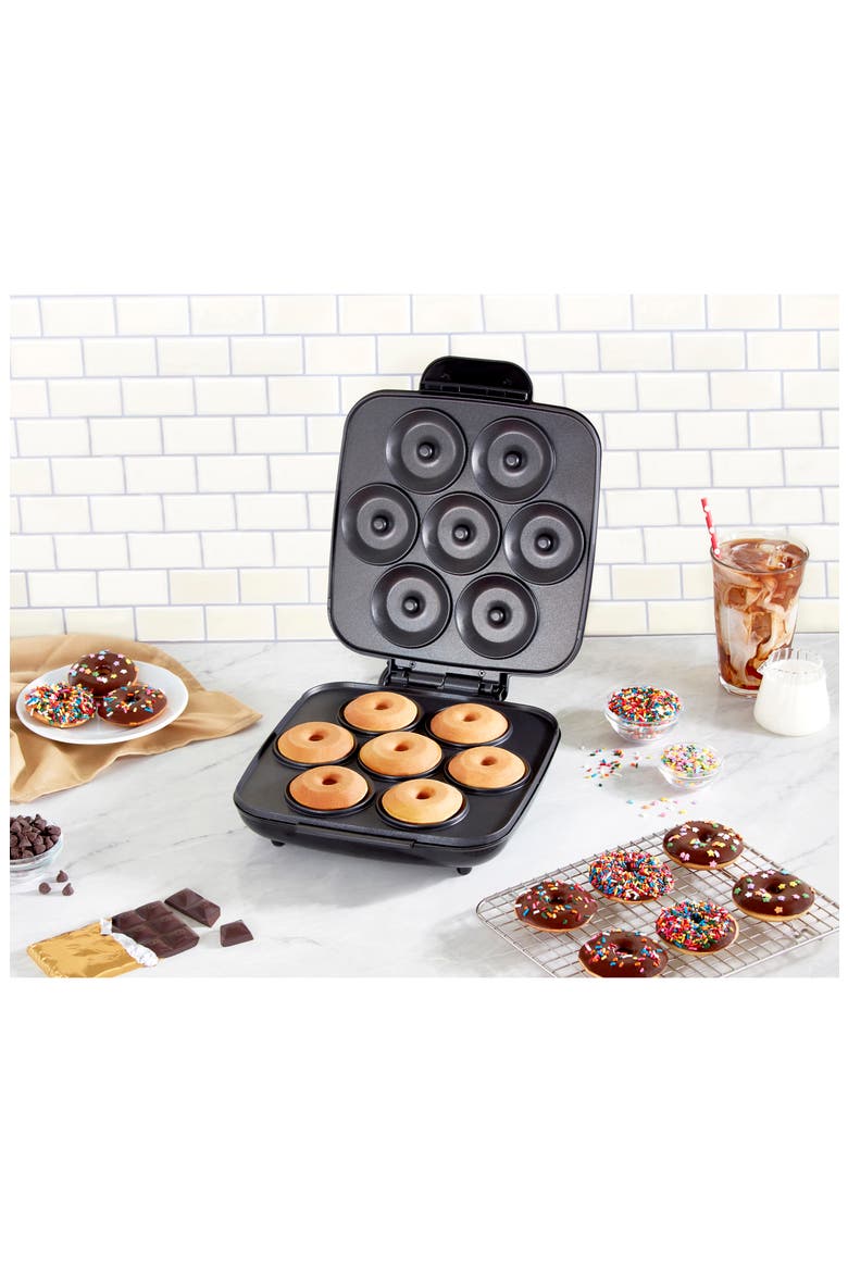 Delish by Dash Donut Maker, Alternate, color, BLACK