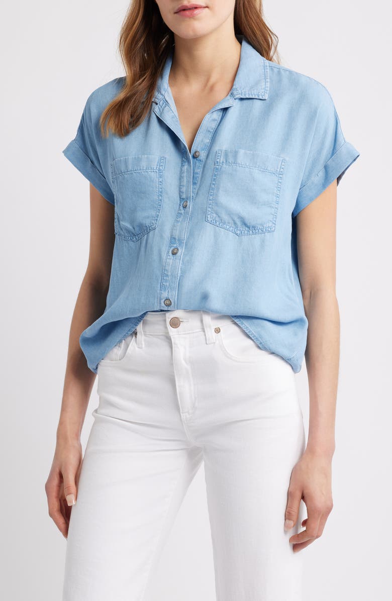 beachlunchlounge Issey Short Sleeve Chambray Shirt, Main, color, Light Wash