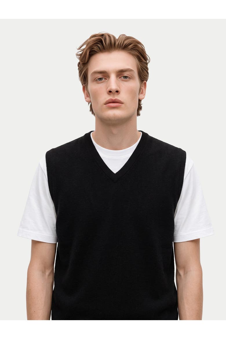 Cashmere Cable-knit V-neck Vest, Alternate, color, black