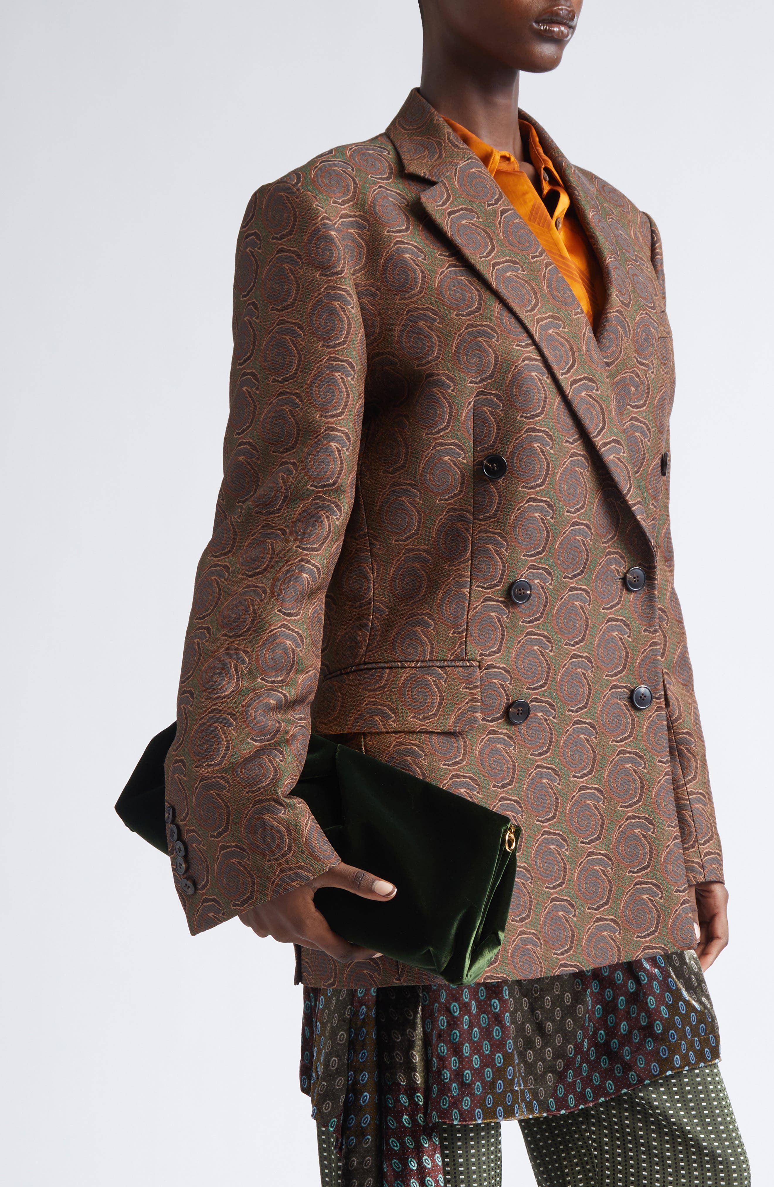 Dries Van Noten Velvet Envelope Clutch, Alternate, color, Olive