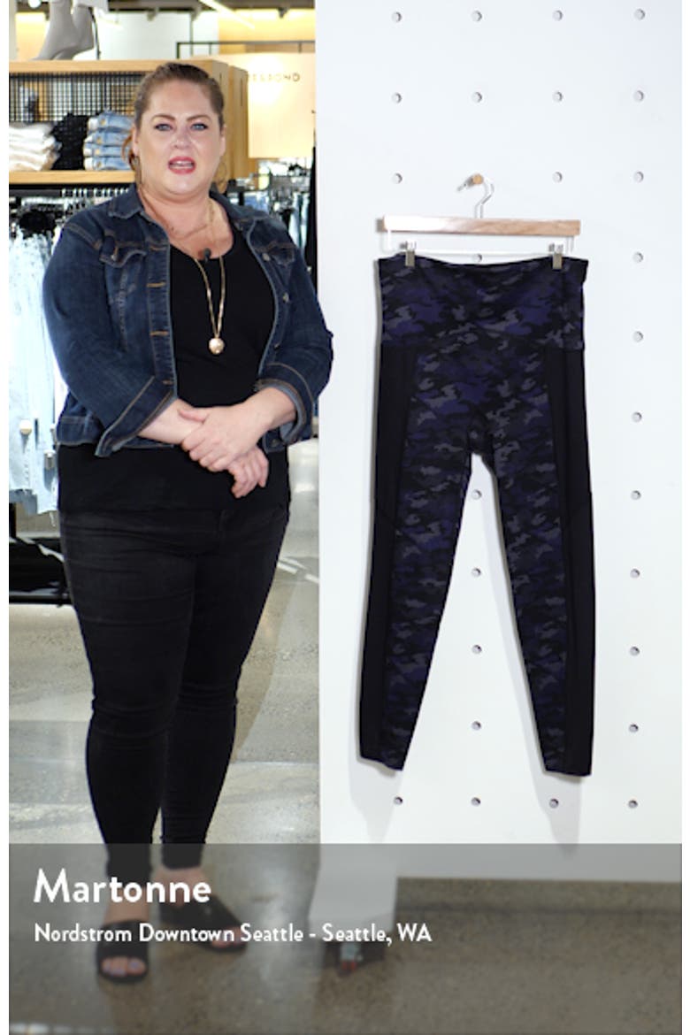 Print Active Leggings video