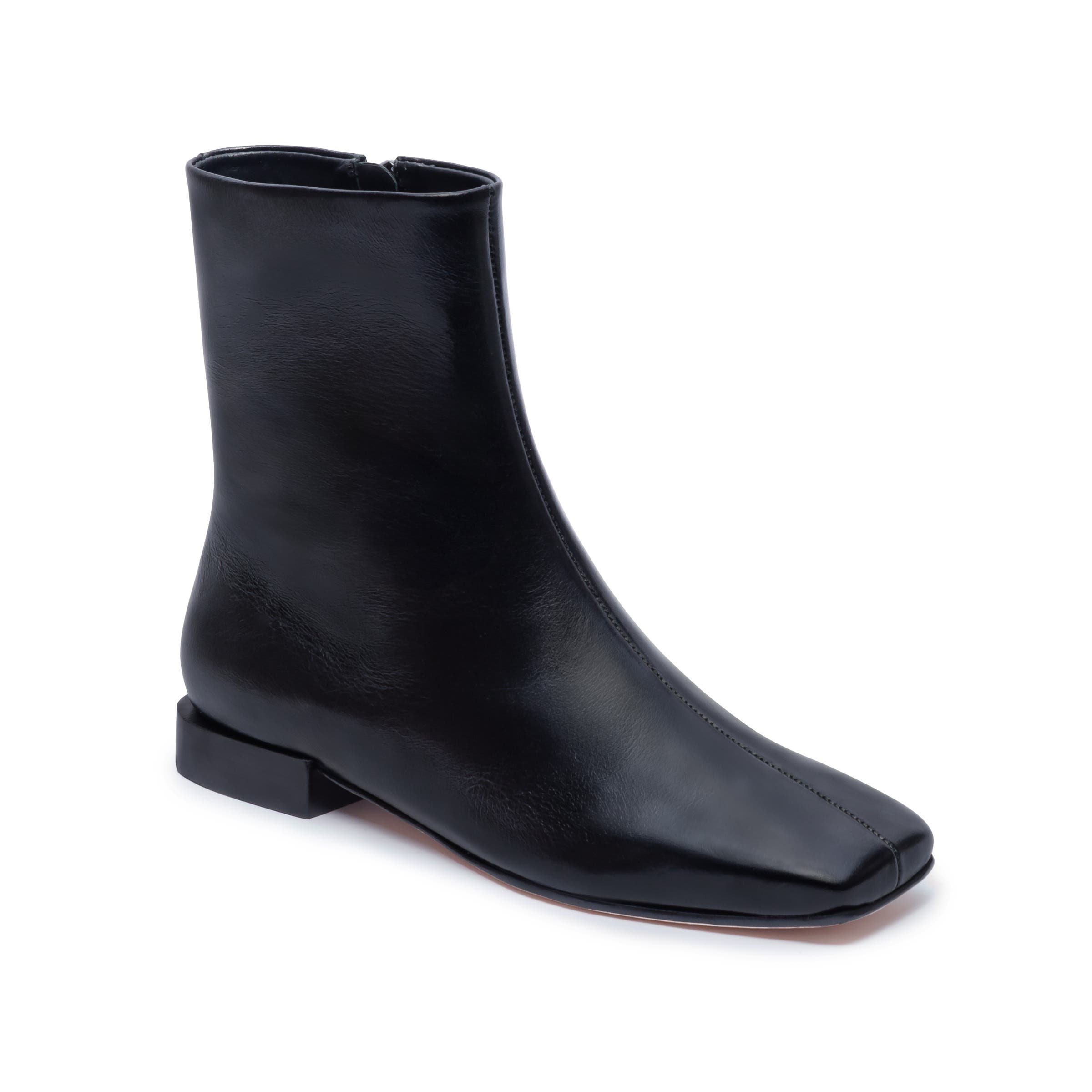 Bernardo Footwear Belfast Ankle Bootie, Alternate, color, Black