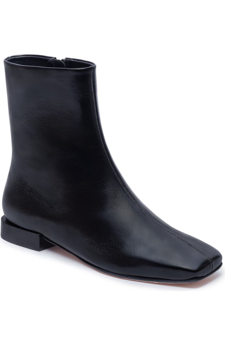Bernardo Footwear Belfast Ankle Bootie, Alternate, color, Black