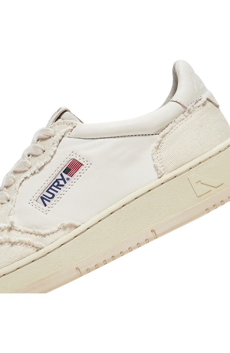 AUTRY Medalist Low Top Sneaker, Alternate, color, Canvas/ Bi Ivory