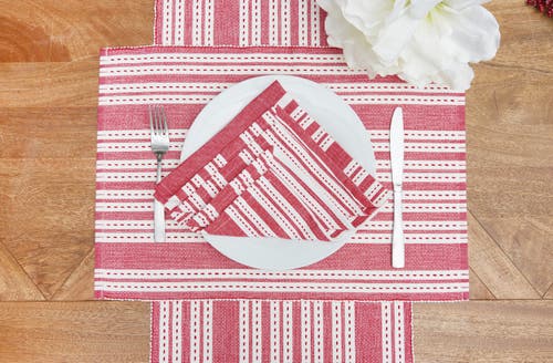 C & F Home C&f Home Warner Scarlet Woven 4th Of July Patriotic Reversible Table Runner 14" X 72" In Red