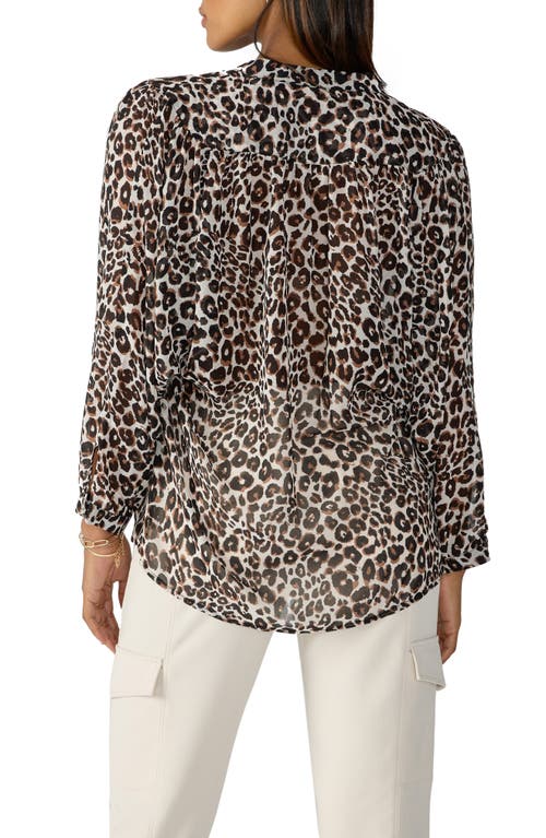 SANCTUARY SANCTUARY FLOW WITH ME ANIMAL PRINT BUTTON-UP SHIRT