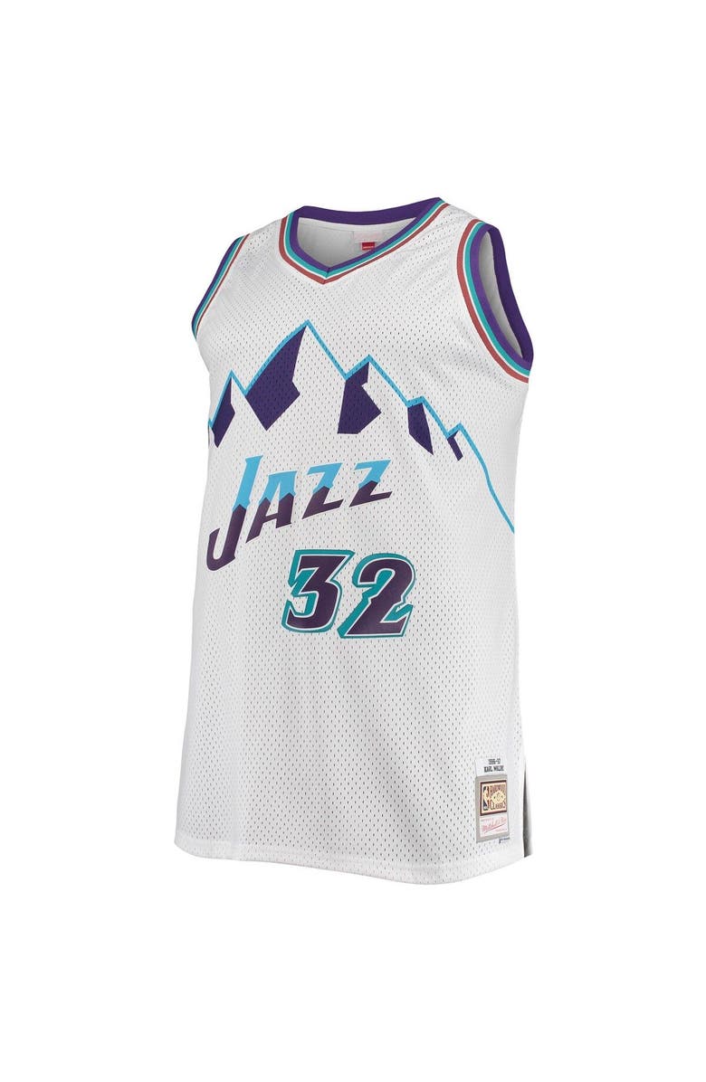 Mitchell & Ness Men's Mitchell & Ness Karl Malone White Utah Jazz 1996/97 Big & Tall Hardwood Classics Swingman Jersey, Alternate, color, White