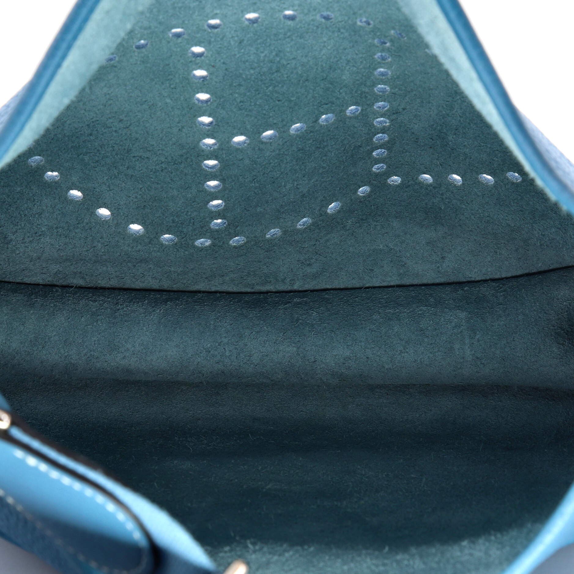 Pre-Owned Hermes Evelyne Bag Gen III Clemence GM, Alternate, color, Bleu Jean