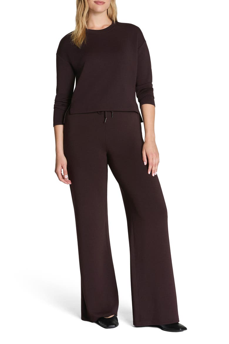 AirEssentials Long Sleeve T-Shirt, Alternate, color, TRUFFLE BROWN