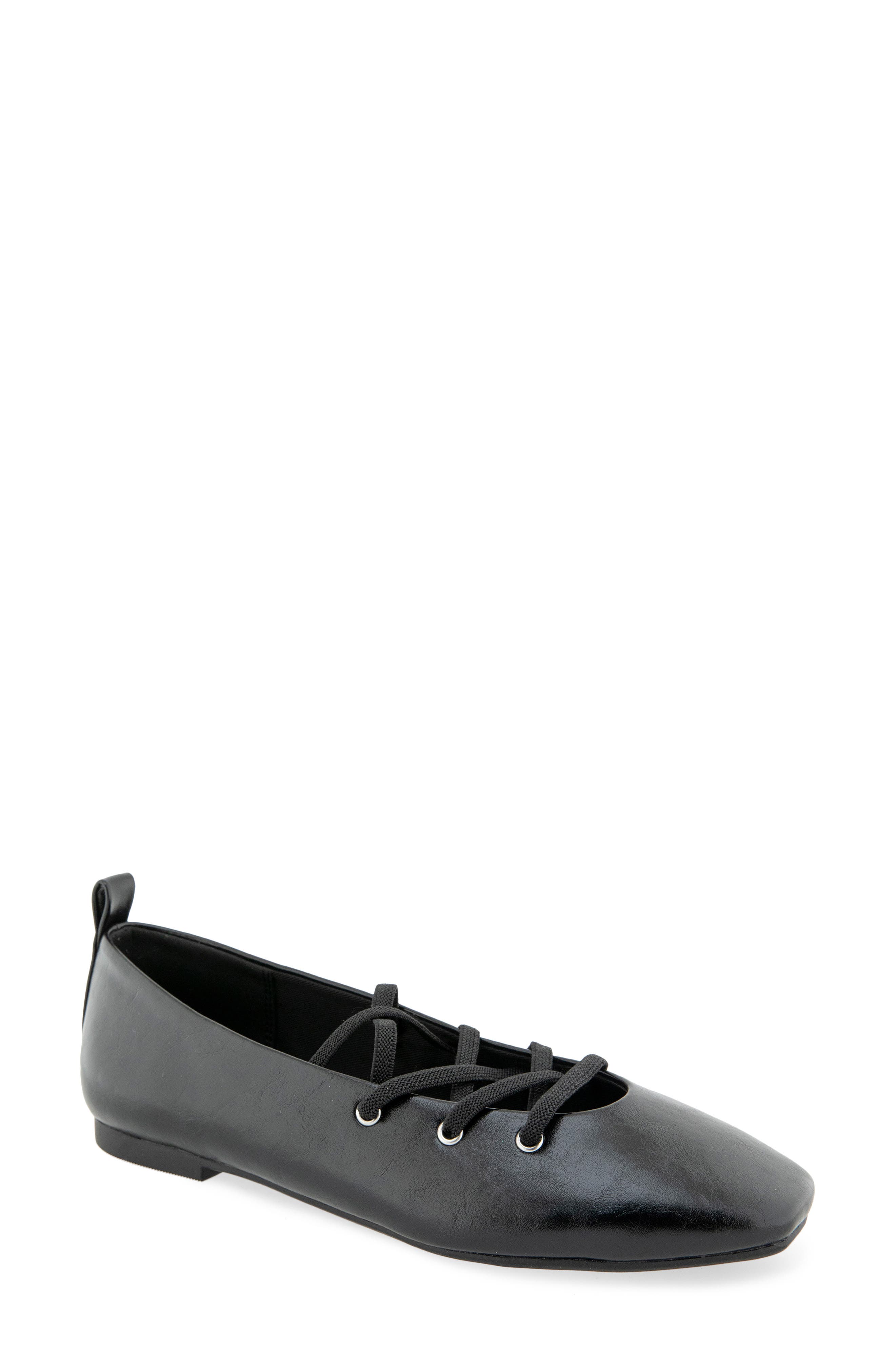 Maxima Lace-Up Flat