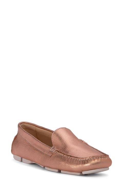 Cassandra Loafer (Women)
