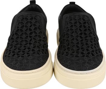 Cassina Scallop Lace Platform Sneaker