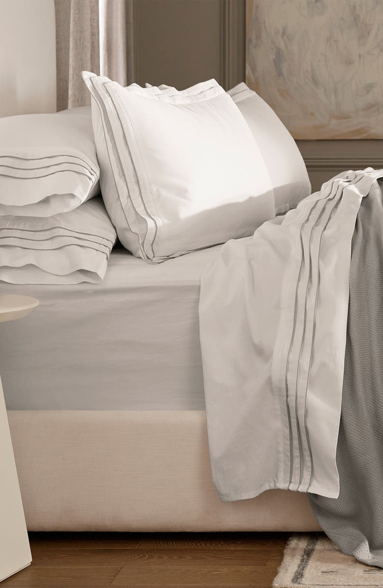 Boll & Branch Signature Triple Pleat Organic Cotton Sheet Set, Alternate, color, White/ Pewter