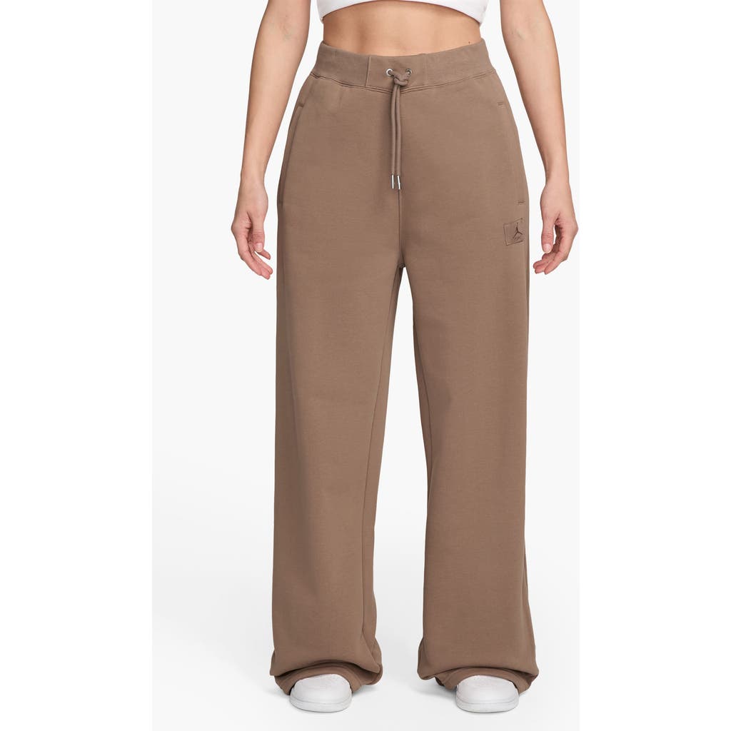 Jordan Flight Fleece Sweatpants In Brown