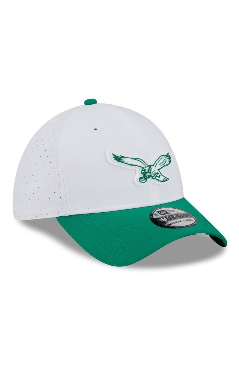 New Era Men's New Era  White/Kelly Green Philadelphia Eagles 2025 NFL Training Camp Throwback Logo 39THIRTY Flex Hat, Alternate, color, White