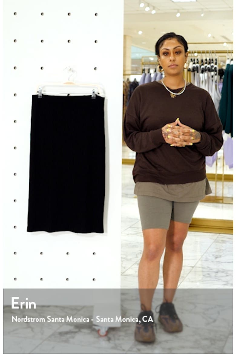 Rib Pencil Skirt video