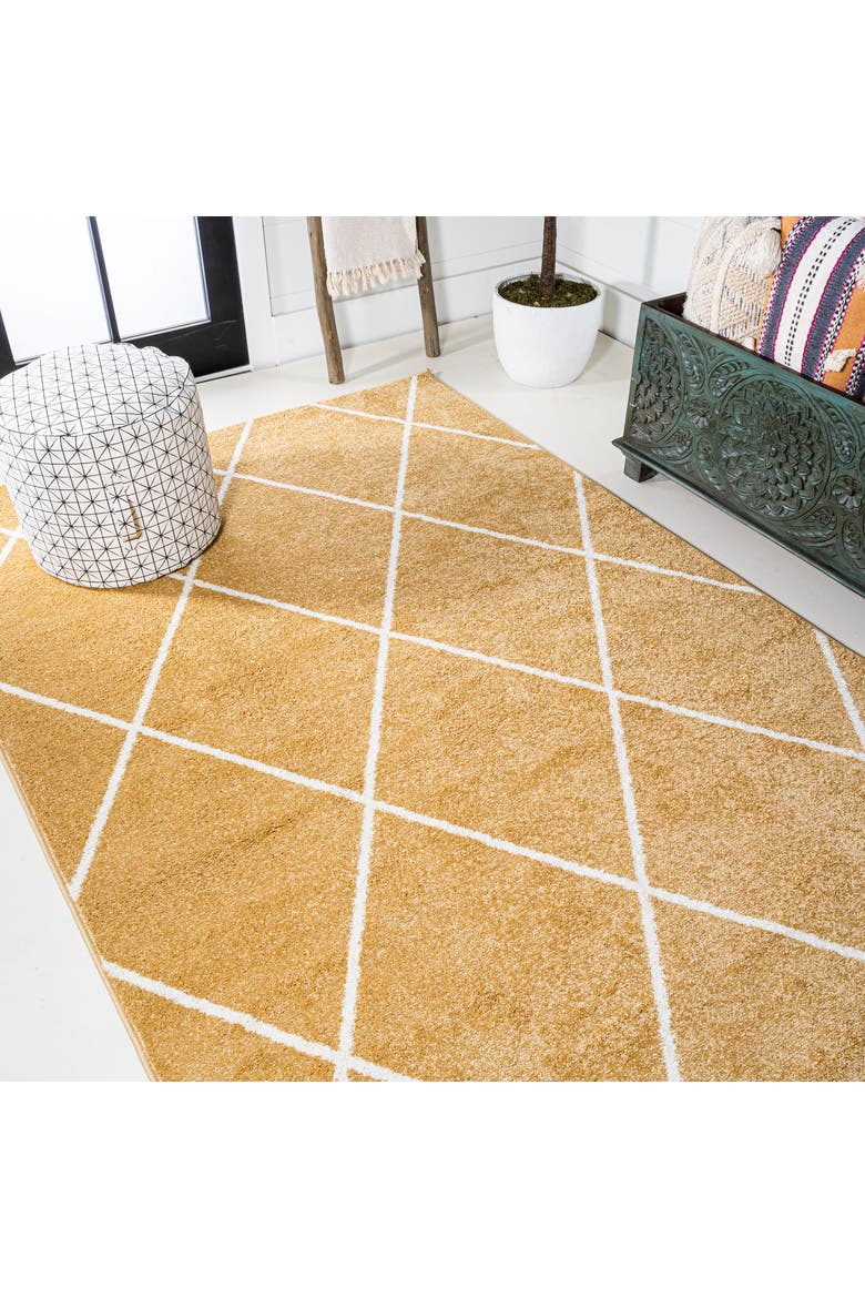 Cole Minimalist Diamond Trellis Area Rug, Alternate, color, Gold/White