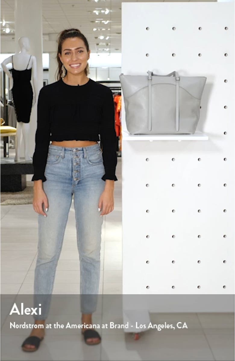 Signature Leather Tote, sales video thumbnail